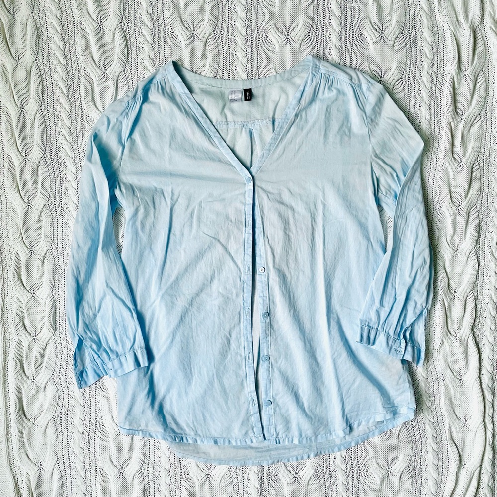 H&M Light Blue Cotton Button Down Shirt Size 10